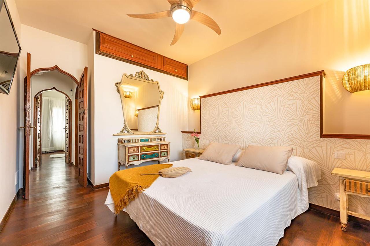 Villa Corralejo Bay Beachfront Corralejo By Holidays Home エクステリア 写真