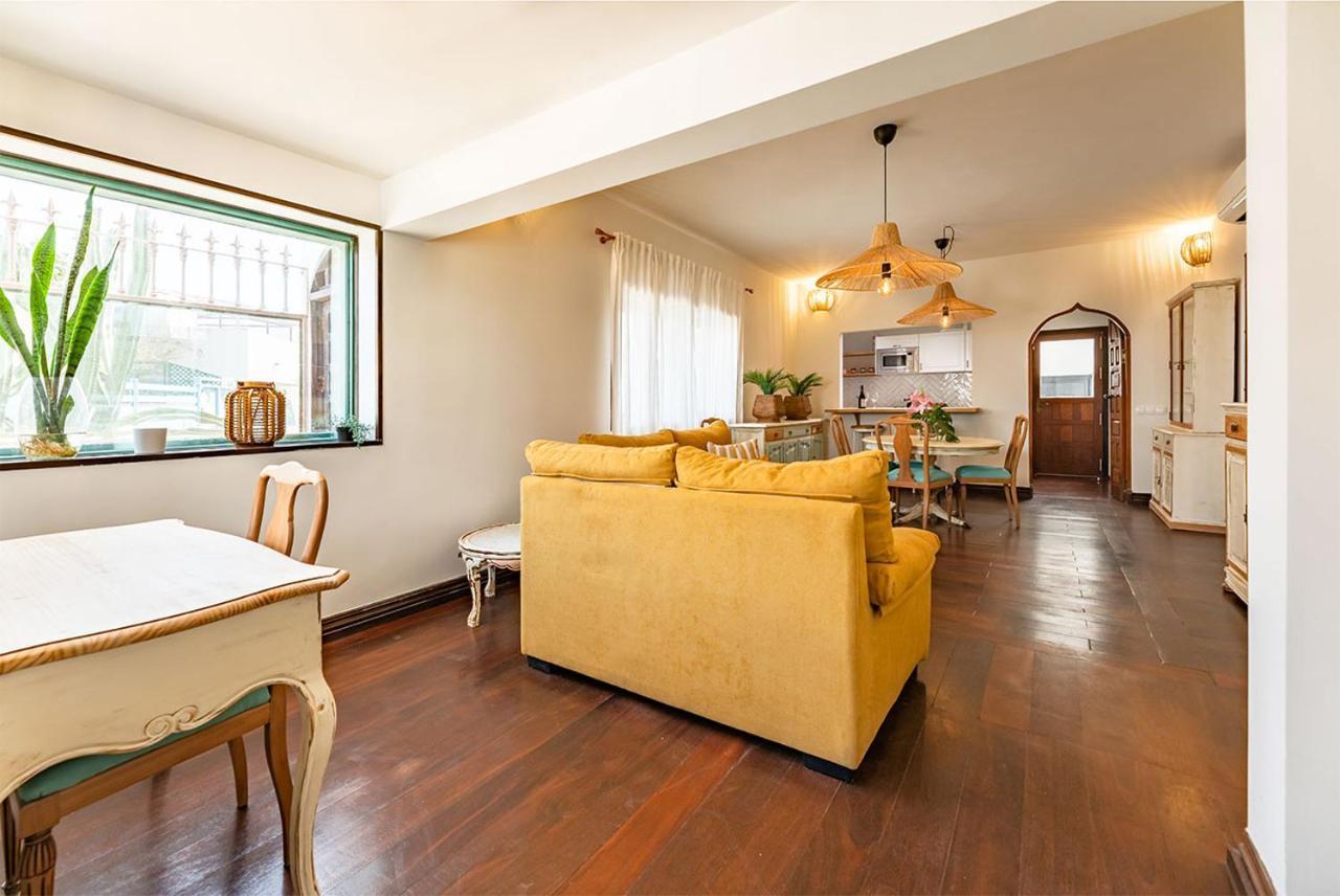Villa Corralejo Bay Beachfront Corralejo By Holidays Home エクステリア 写真