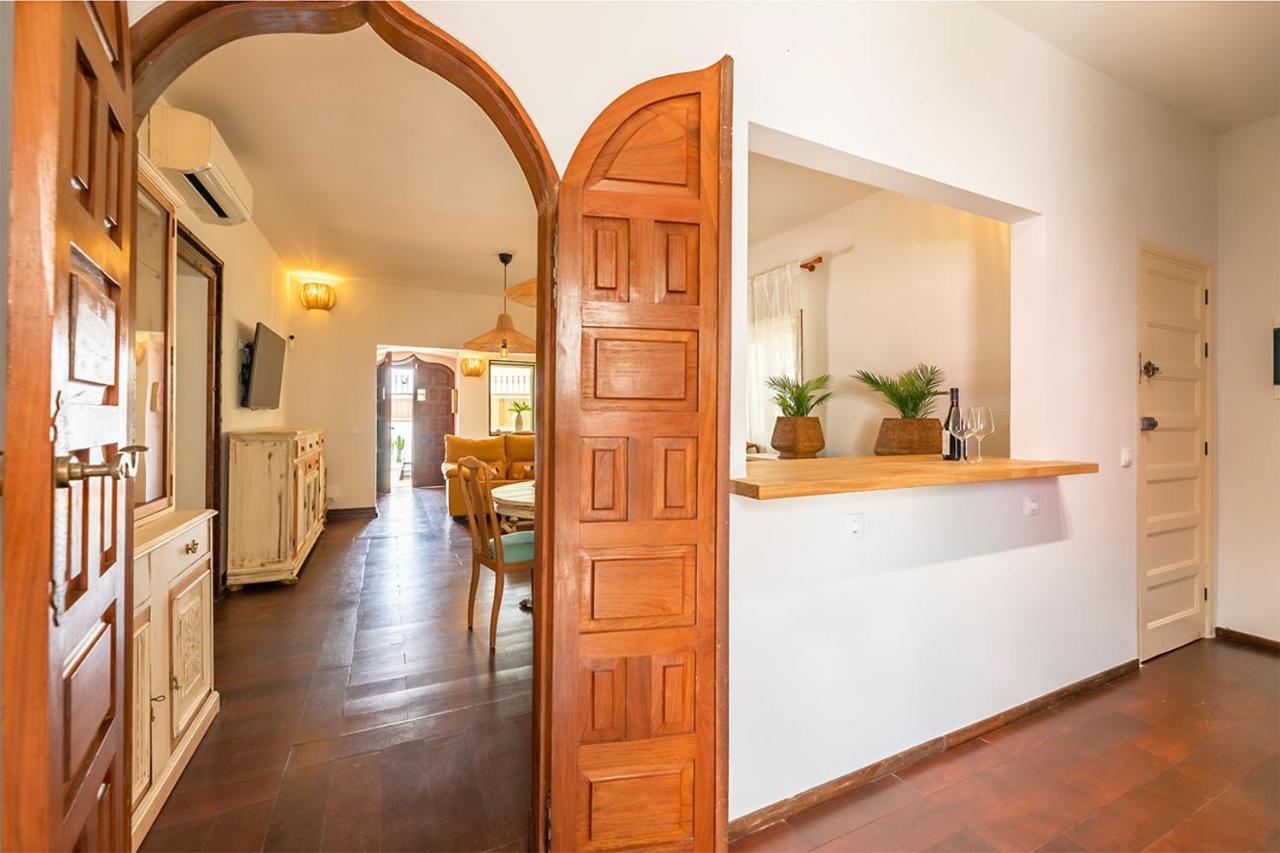 Villa Corralejo Bay Beachfront Corralejo By Holidays Home エクステリア 写真